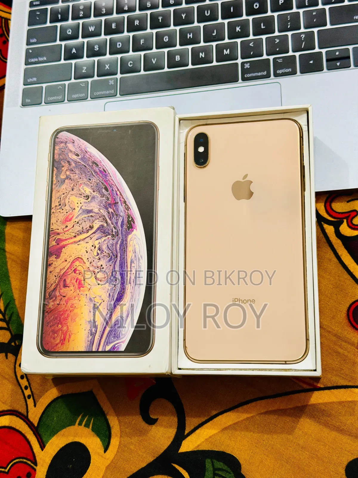 Apple iPhone XS Max 64 GB Gold