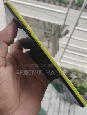 Motorola Moto G85 128 GB Yellow