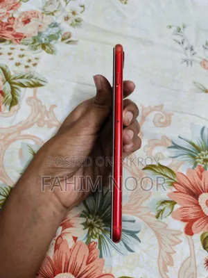Apple iPhone 8 Plus 64 GB Red