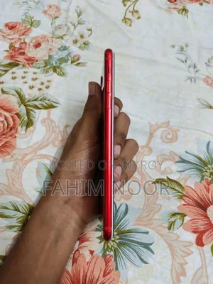 Apple iPhone 8 Plus 64 GB Red