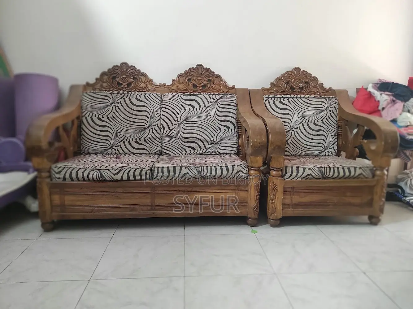 ব্যবহৃত ৫ সিটার (২+২+১) সোফা সেট বিক্রয়ের জন্য