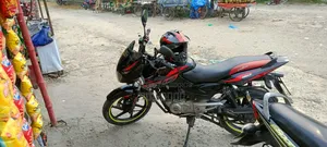 বাজাজ পালসার ১৫০ ২০১৪ কালো
