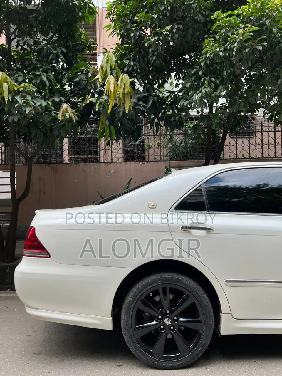 Toyota Crown Royale 2005 Pearl