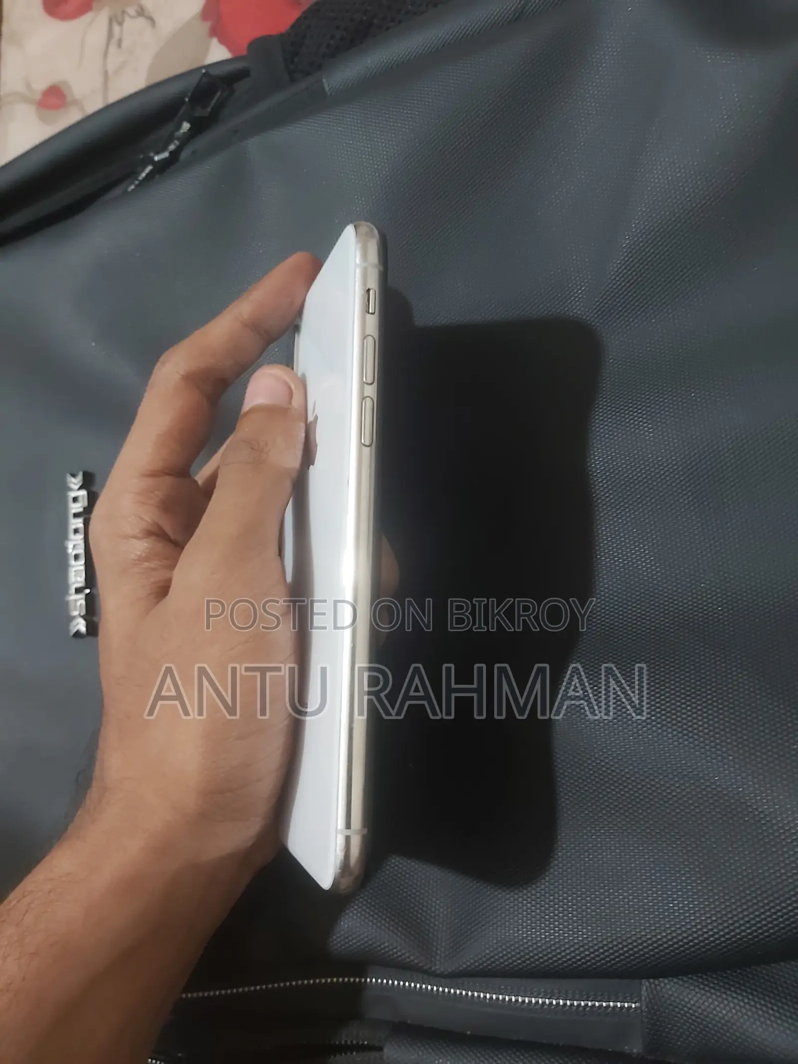 Apple iPhone X 64 GB White