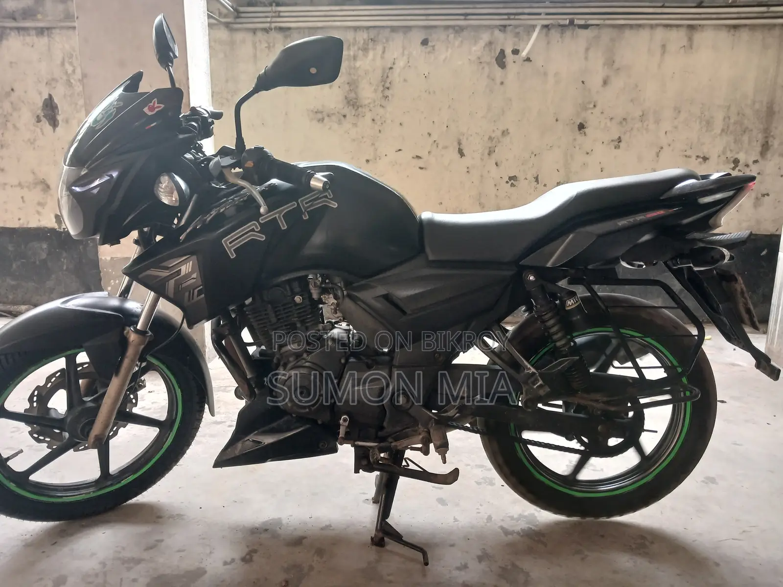 TVS 2017 Black