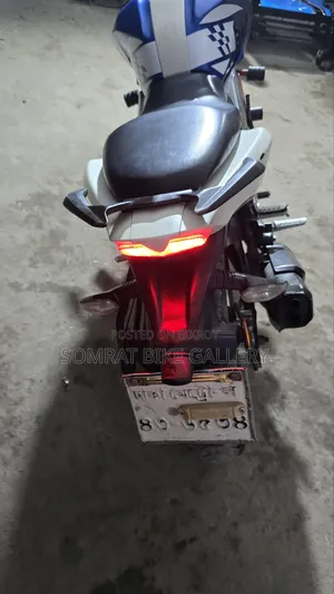 টিভিএস অ্যাপাচি ১৬০ ৪ভি ২০১৭ ব্লু