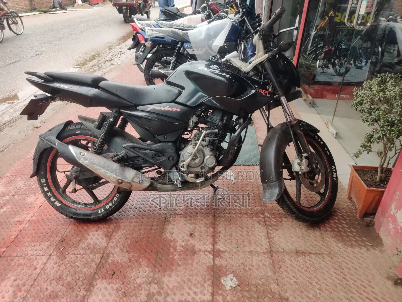 Bajaj Pulsar 135 LS 2014 Black