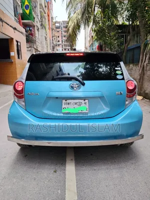 Toyota Aqua 2013