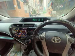 Toyota Aqua 2013
