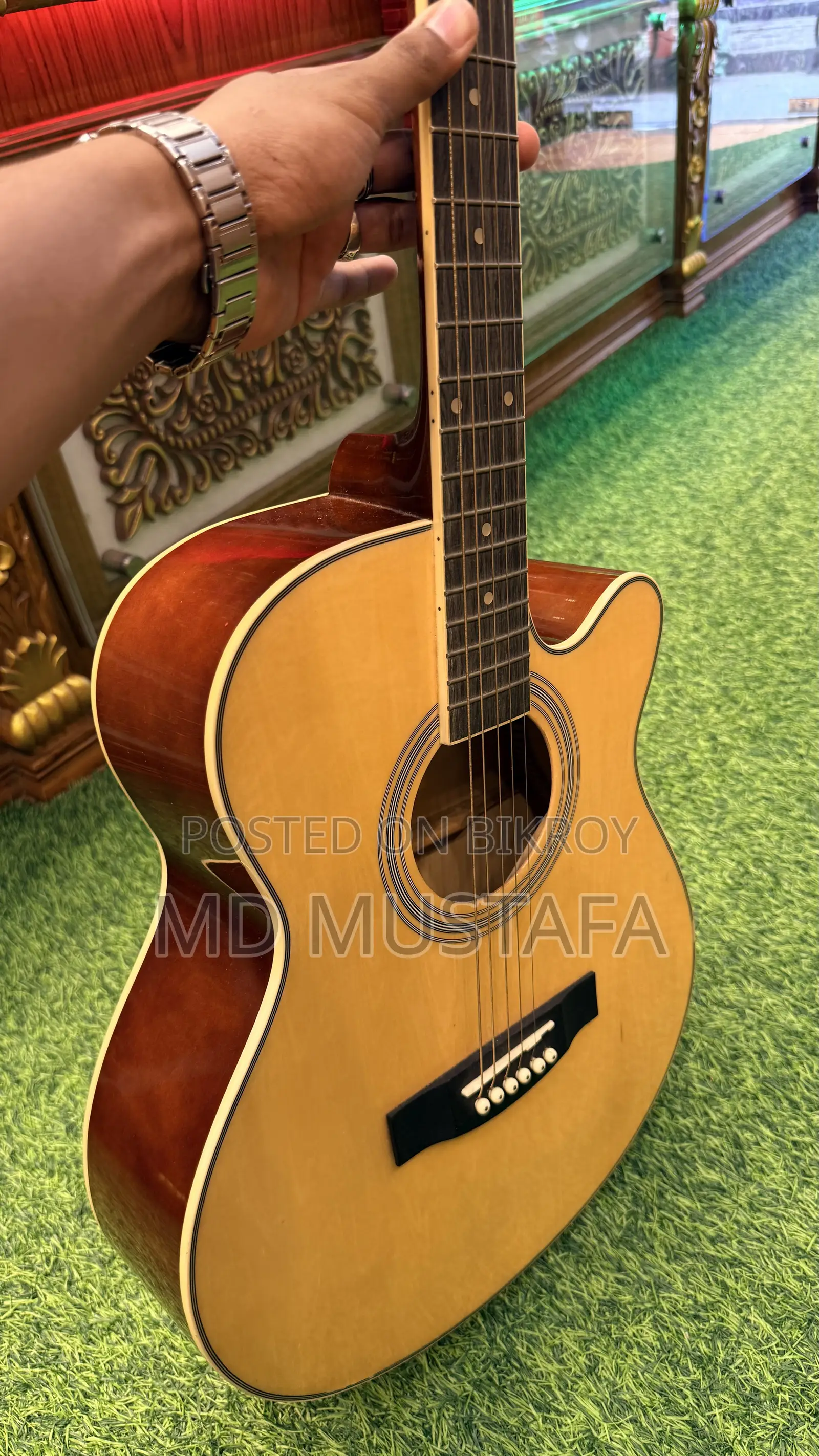 বাদ্য যন্ত্র গিটার