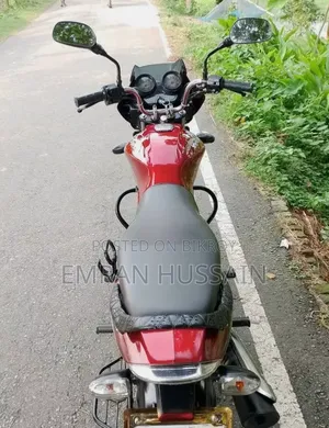 Bajaj Discover 100 2020 Red