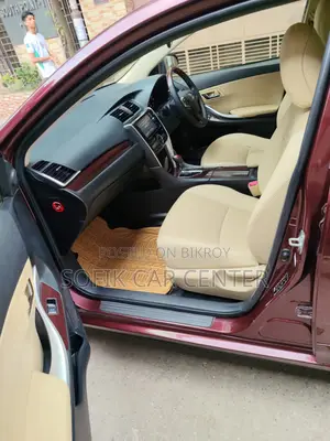 Toyota Premio 2017 Red
