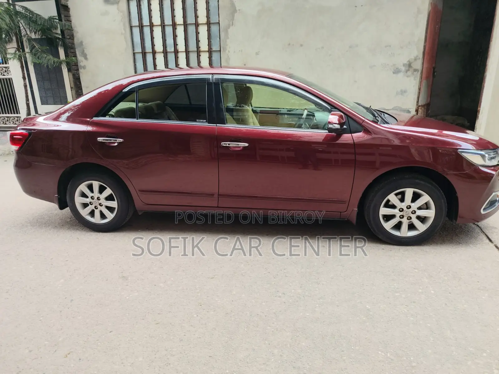 Toyota Premio 2017 Red