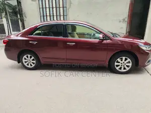 Toyota Premio 2017 Red
