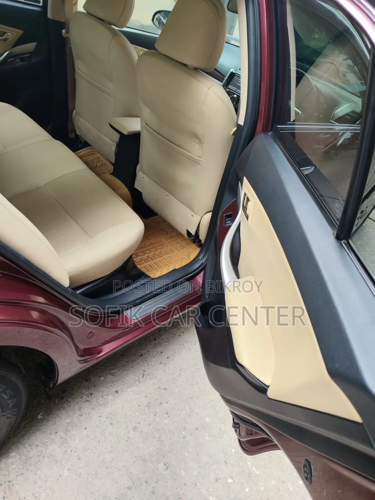 Toyota Premio 2017 Red