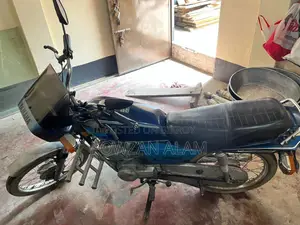 Yamaha 1998 Blue