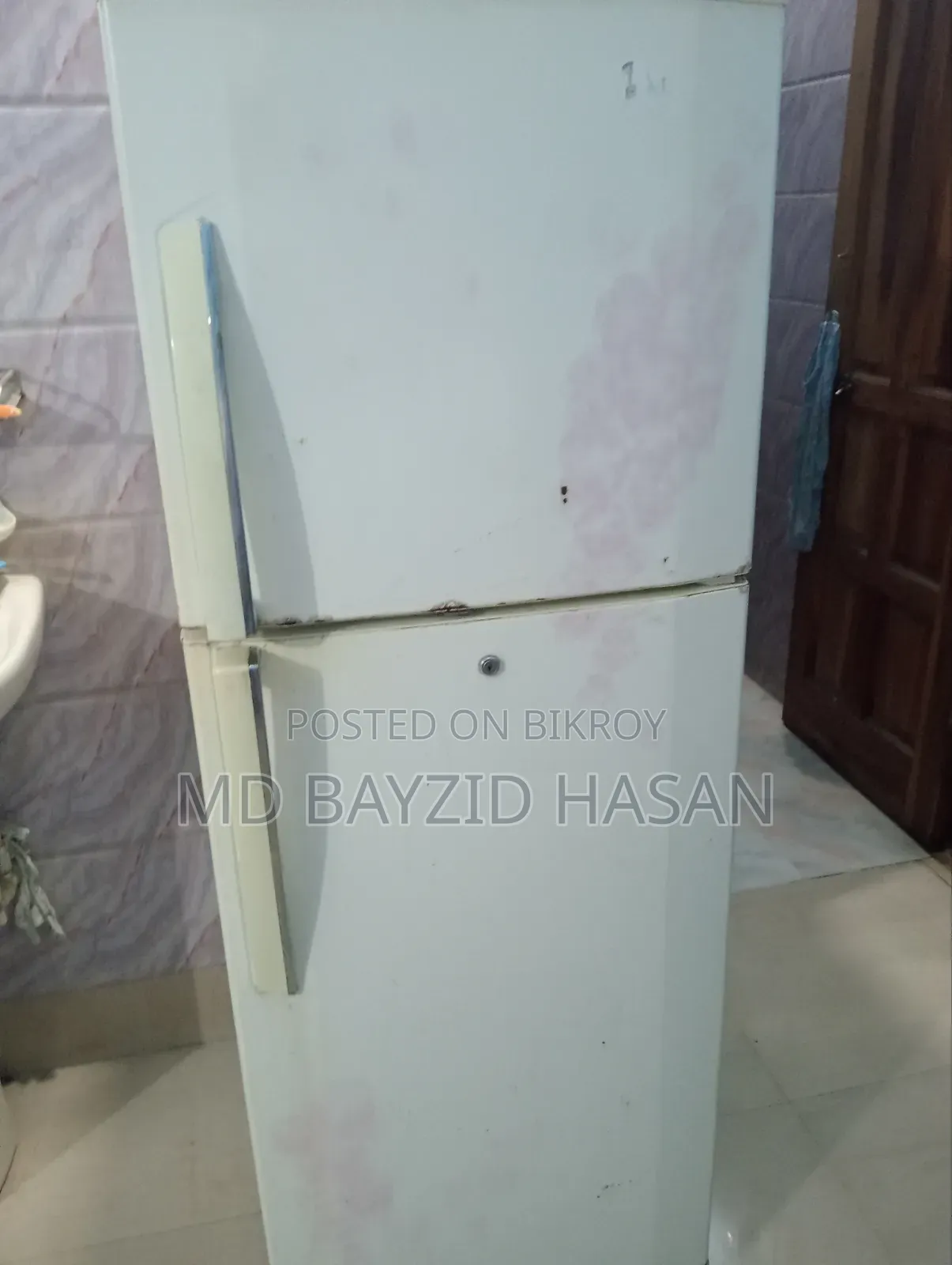 এই রানিং ফ্রিজ টি বিক্রি করা হবে।কোন প্রবলেম নেই। ওল ওকে।এলজি ব্রান্ড
