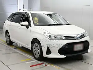 Toyota Corolla Fielder 1.5 Hybrid Front Wheel Drive 2021 White