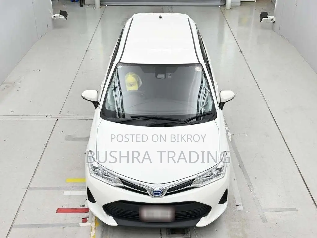 Toyota Corolla Fielder 1.5 Hybrid Front Wheel Drive 2021 White