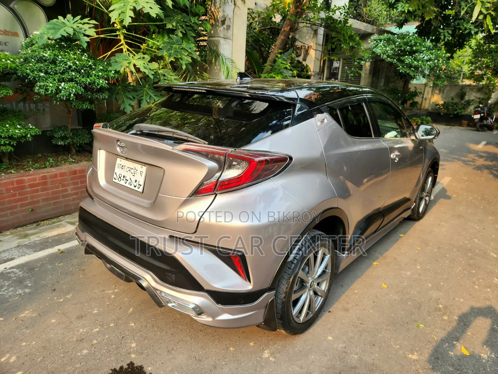 Toyota C-HR 2017 Silver