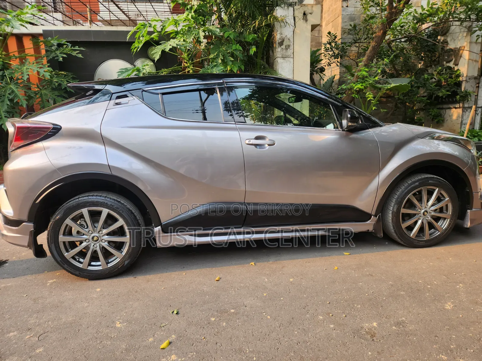 Toyota C-HR 2017 Silver