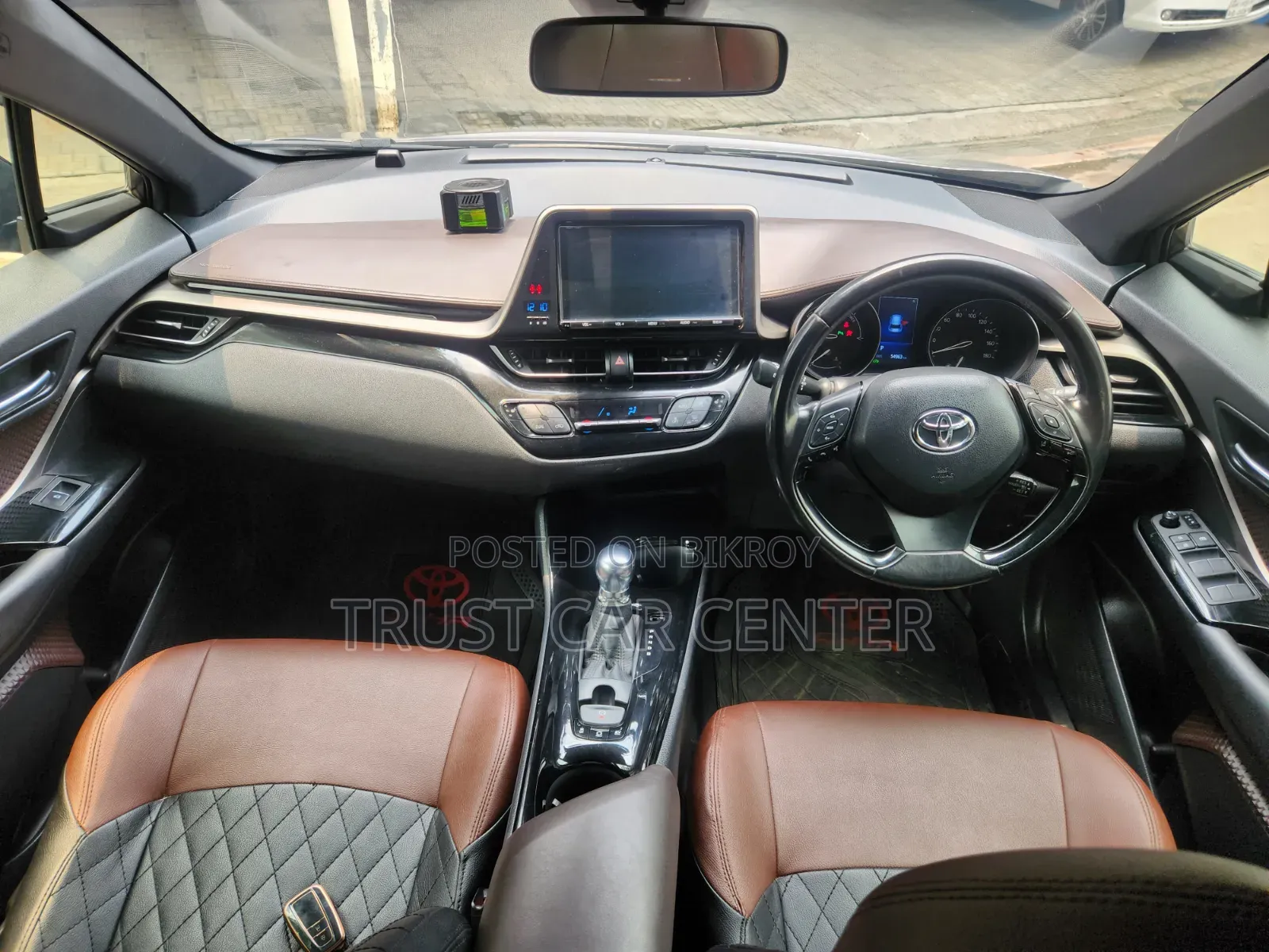 Toyota C-HR 2017 Silver