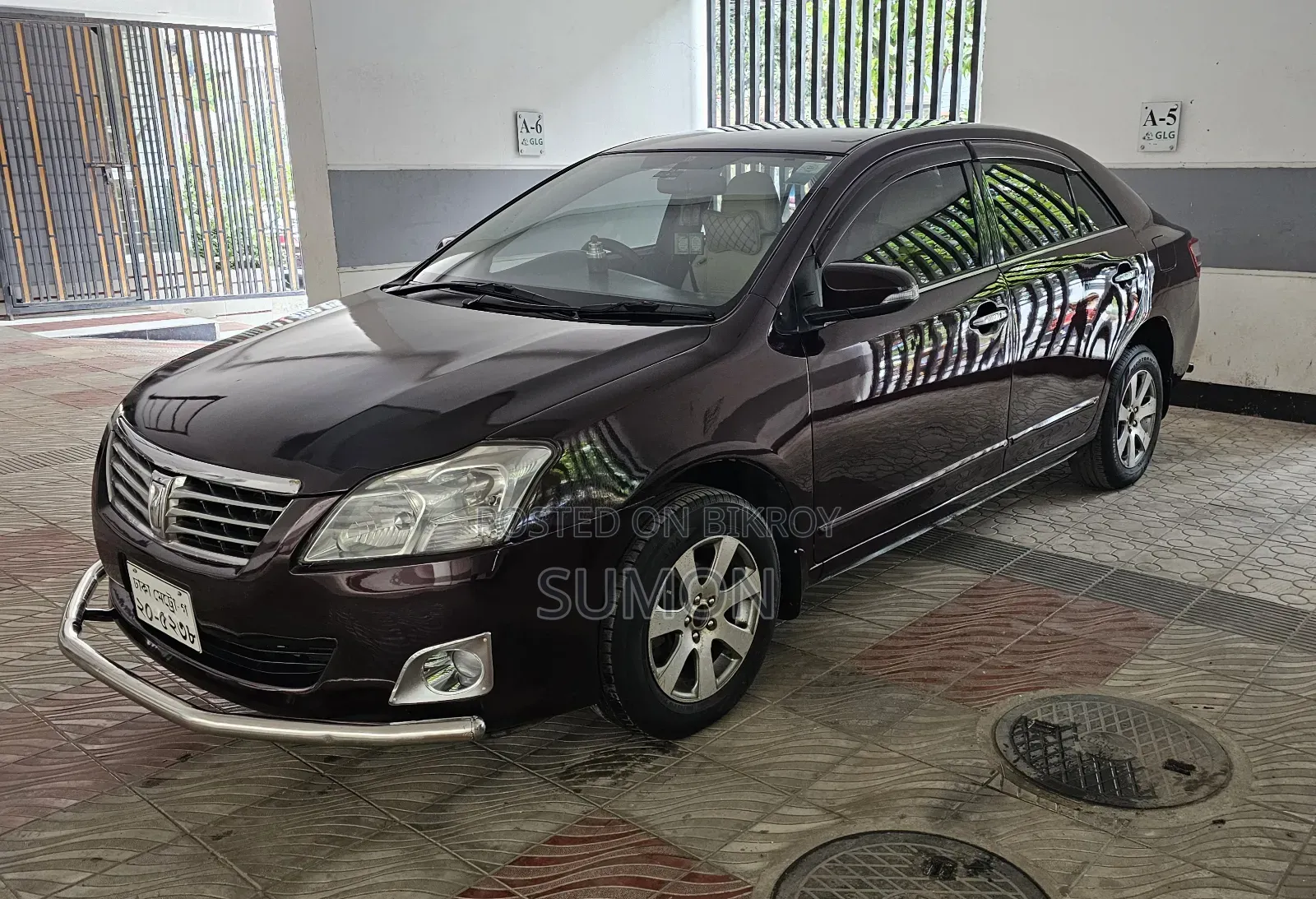 Toyota Premio 2012 Maroon