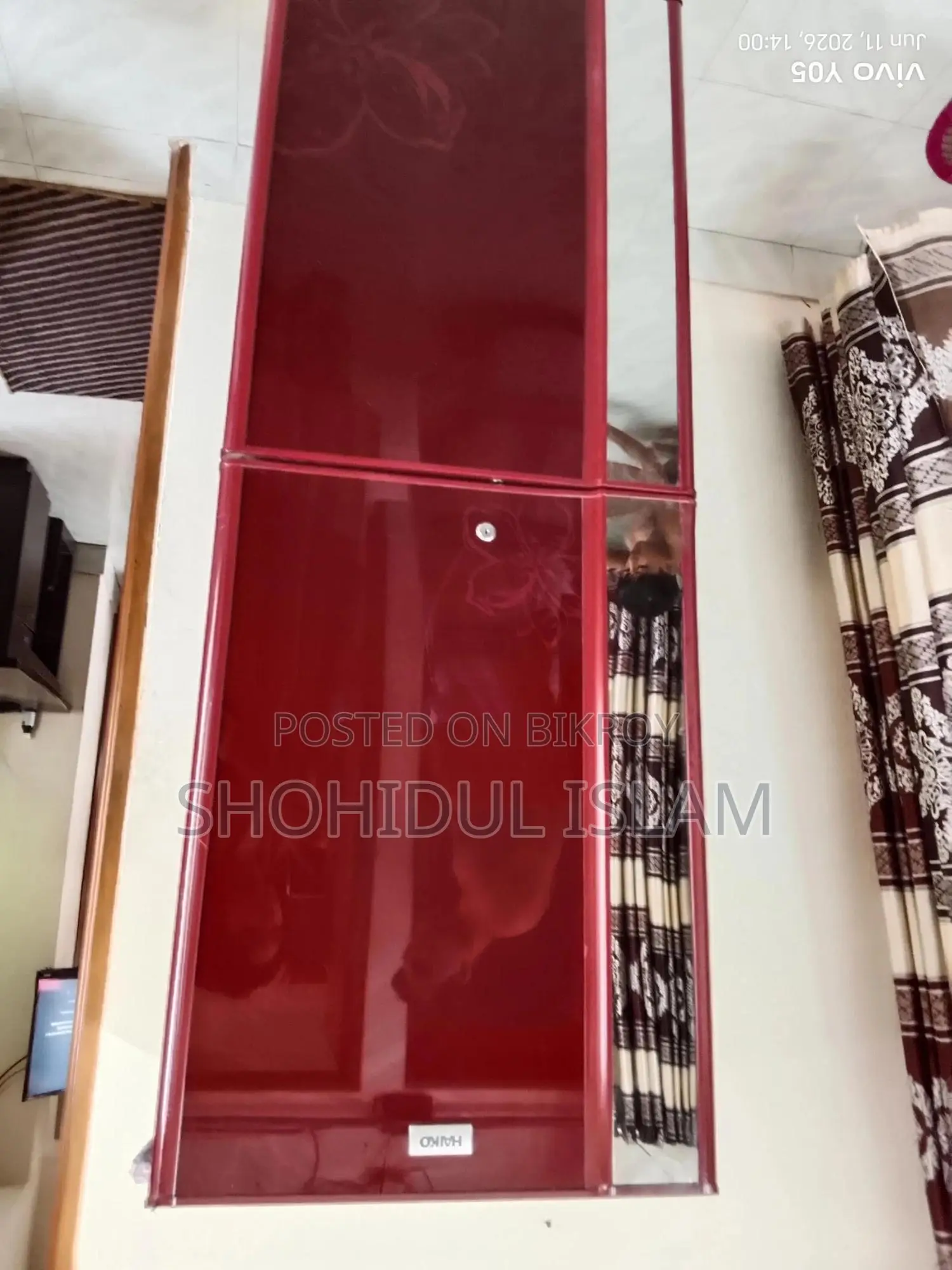 Used Deep Freezer – Ekdom Bhalo Condition, Kono Problem Nai”.