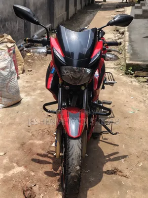TVS Apache RTR 160 2V 2022 Red