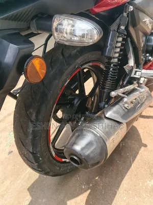 TVS Apache RTR 160 2V 2022 Red