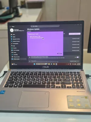 Laptop Asus VivoBook X540SA 4GB Intel Core i3 SSD 512GB