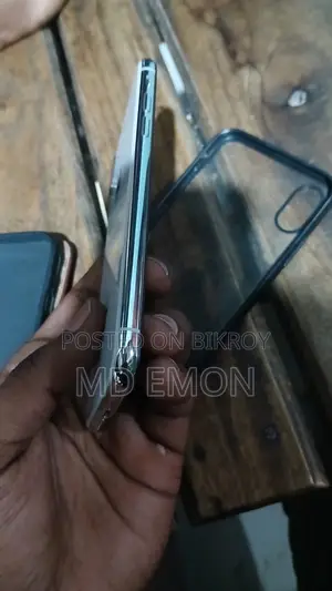 Apple iPhone X 64 GB White