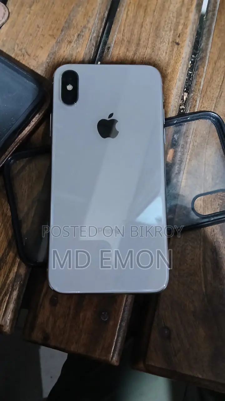 Apple iPhone X 64 GB White