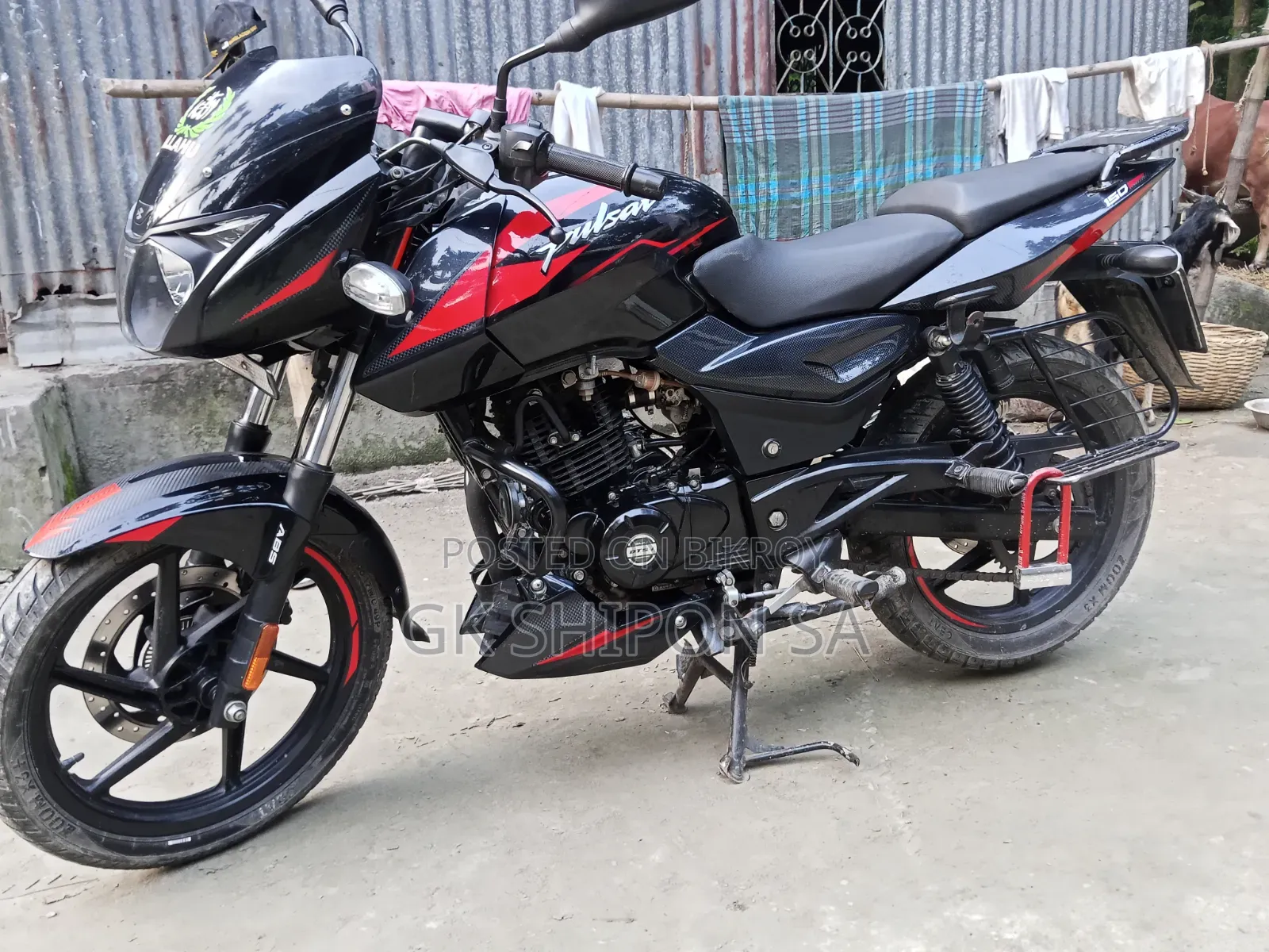 Bajaj Pulsar 150 2023 Red