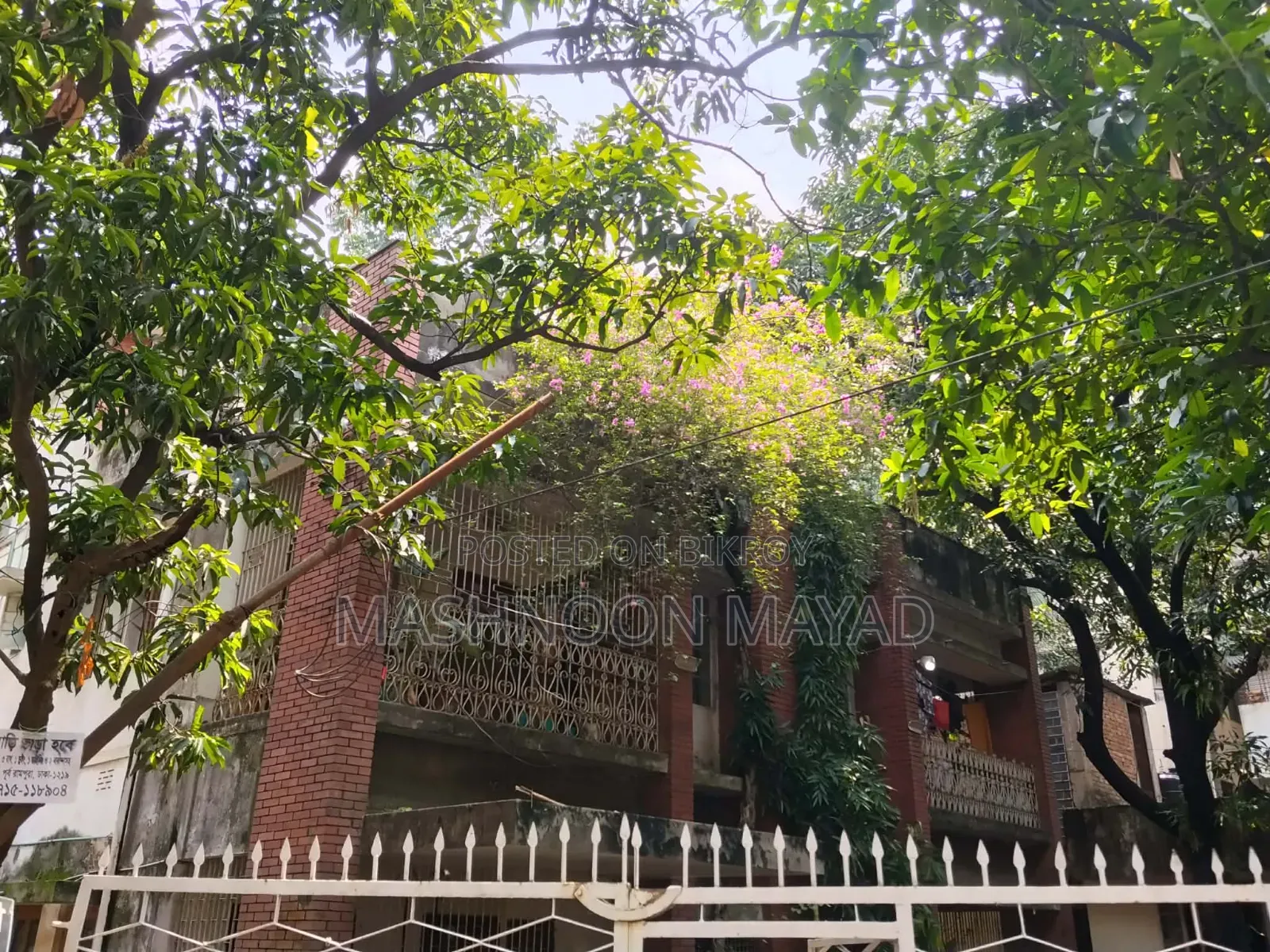 রামপুরায় বিক্রয়ের জন্য ফার্নিশড ৮ বেডরুমের ফ্ল্যাট ব্লক