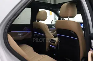 New Mercedes-Benz E400 2025 Gray