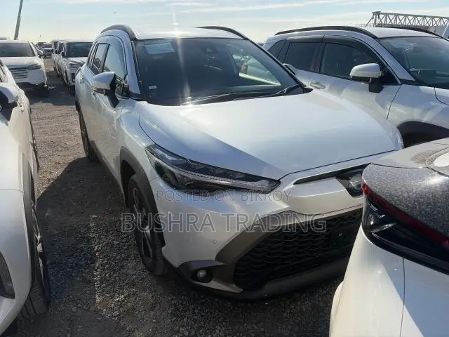 Toyota Corolla Cross LE 2WD 2024 Pearl