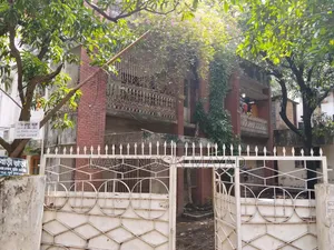 রামপুরায় বিক্রয়ের জন্য ফার্নিশড ৮ বেডরুমের ফ্ল্যাট ব্লক