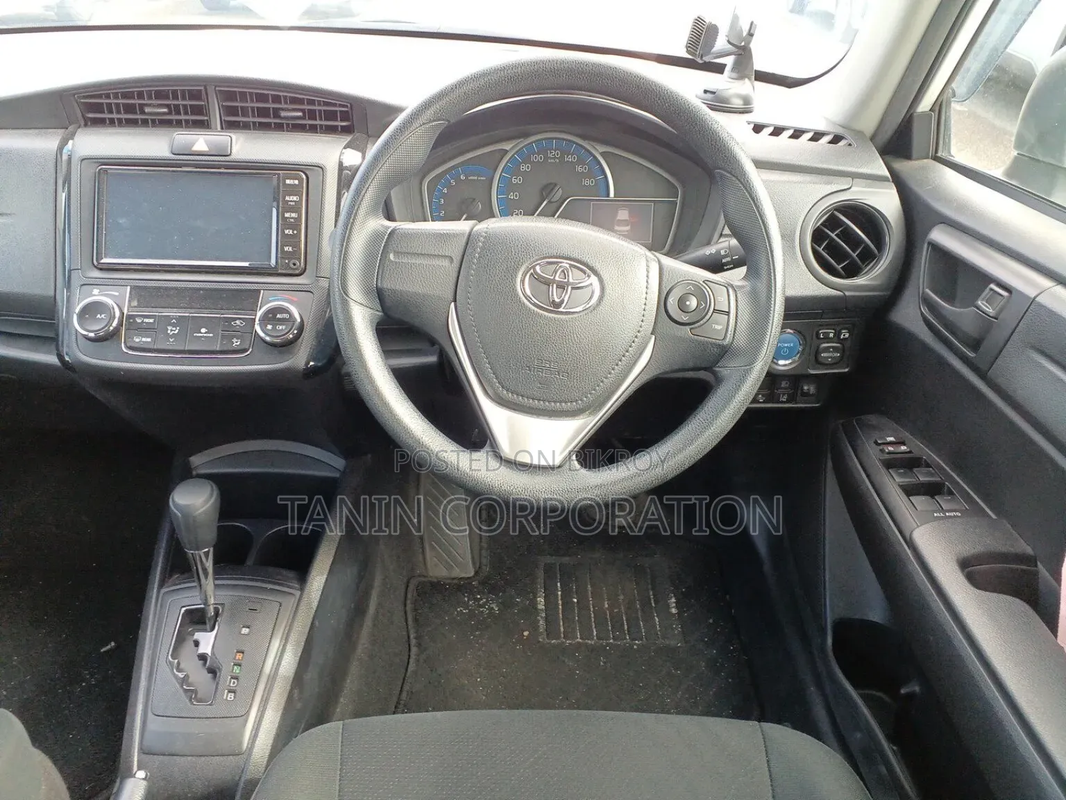 Toyota Axio 2021 White