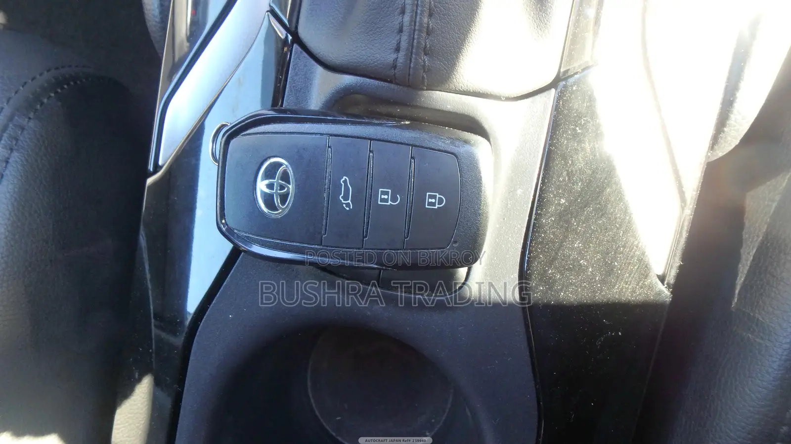 Toyota Corolla Cross LE 2WD 2024 Pearl