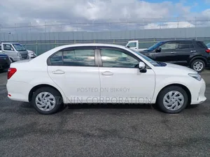 Toyota Axio 2021 White