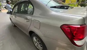 Toyota Axio 2013 Gold
