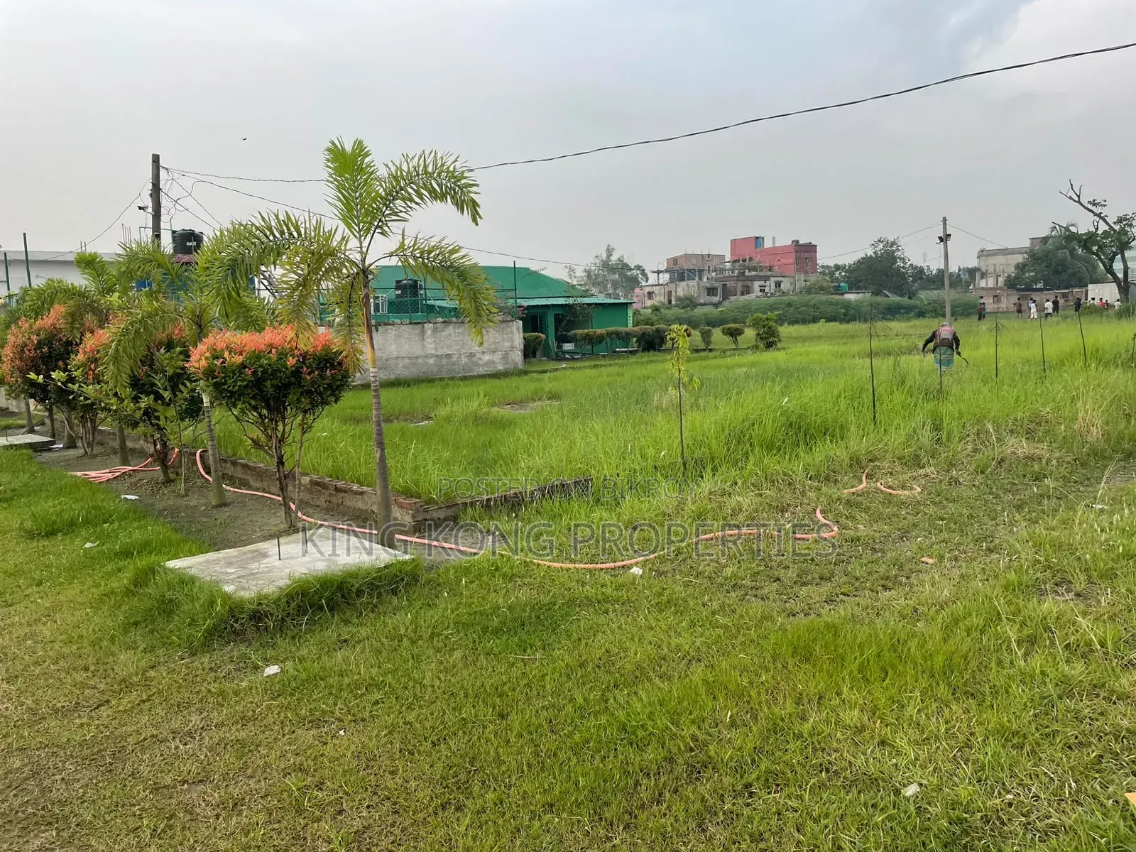 বসুন্ধরার পাশে আর্মি হাউজিং জলসিঁড়ির কাছে রেডি প্লট নিন