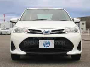 Toyota Axio 2021 White
