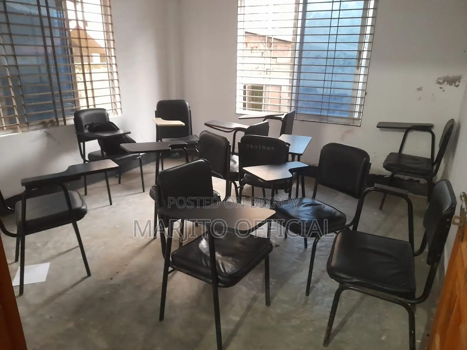 Furnished 3-bedroom House in Gollamari for rent