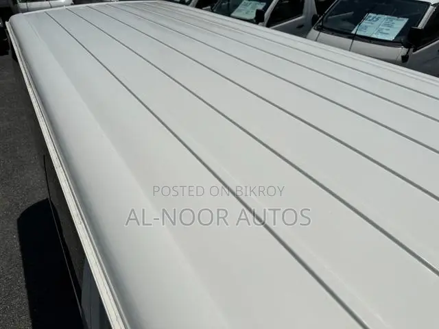 Toyota HiAce 2021 White
