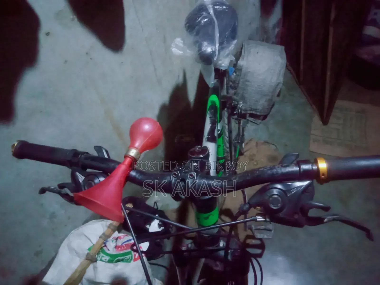 নতুন বাই সাইকেল নেবো তাই ইউজড সাইকেল টা সেল করা হবে ফোন নাম্বার দেওয়া