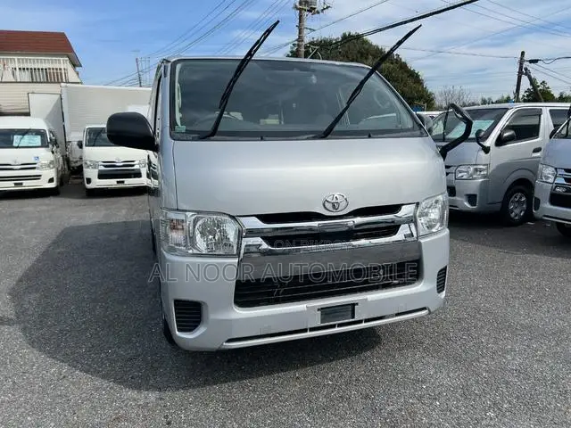Toyota HiAce 2021 Silver