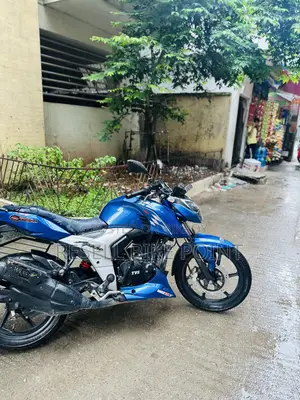 TVS Apache 160 4V 2021 Blue