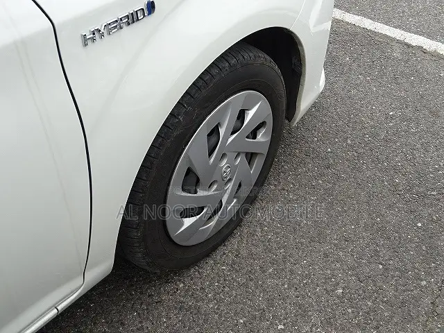 Toyota Axio 2021 Pearl